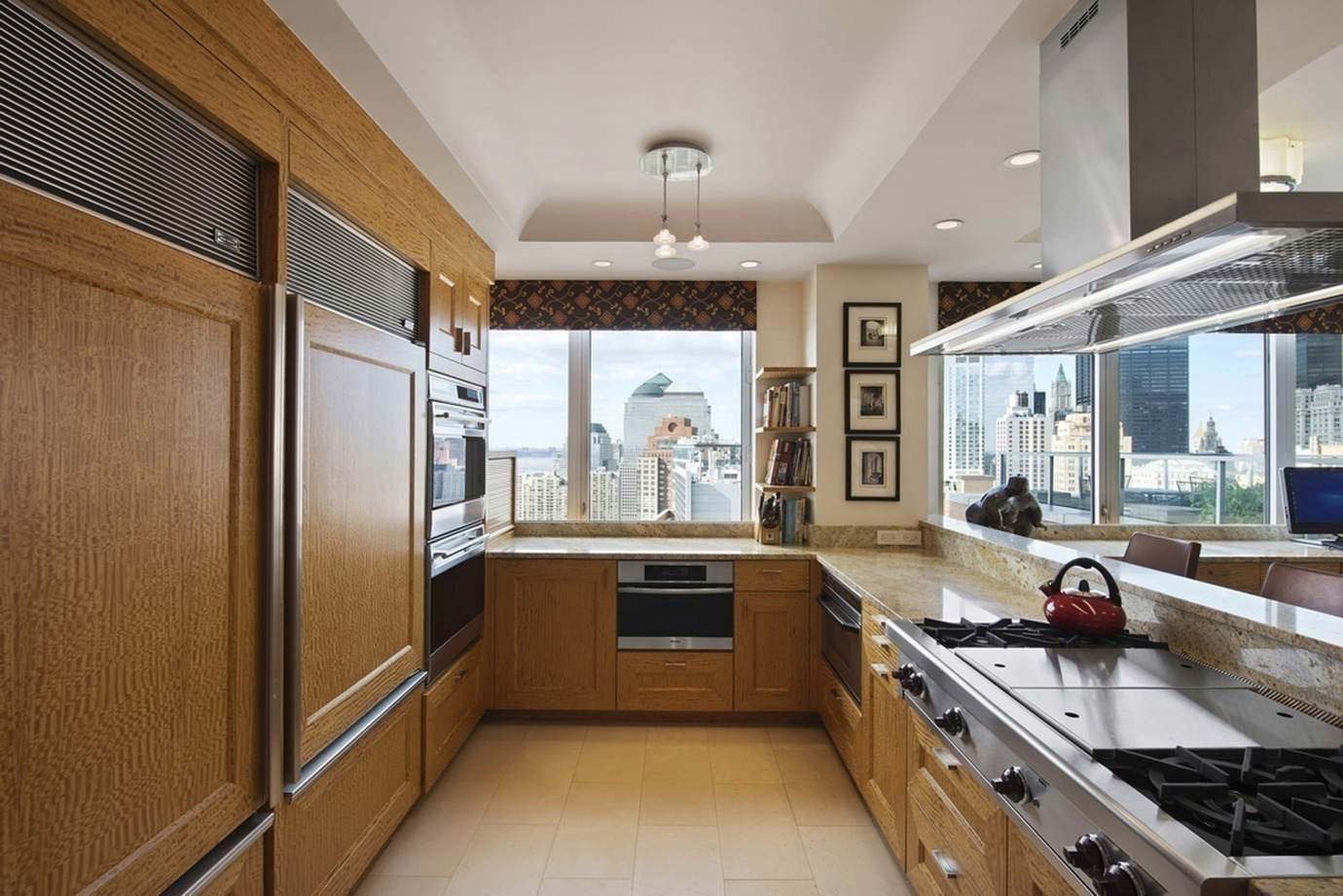 Slim Designer Range Hood in 75-Million-Dollar Duplex NYC Penthouse