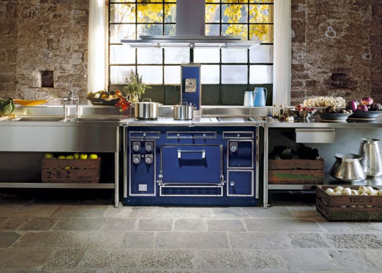 The Most Expensive Kitchen Range In The World (and the range hood that